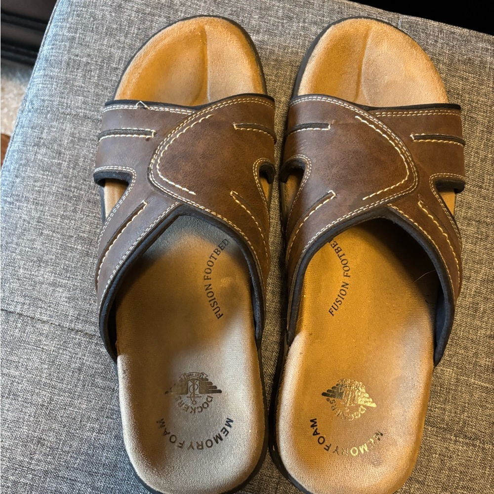 Dockers Memory Foam Slides